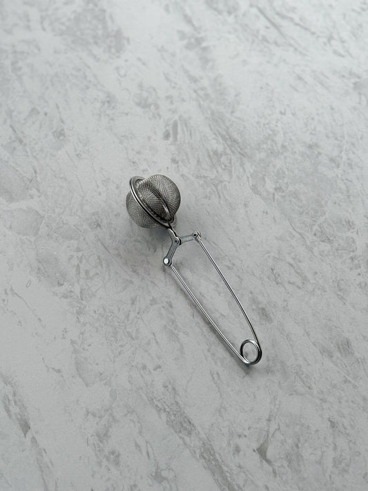 Tea Pincer